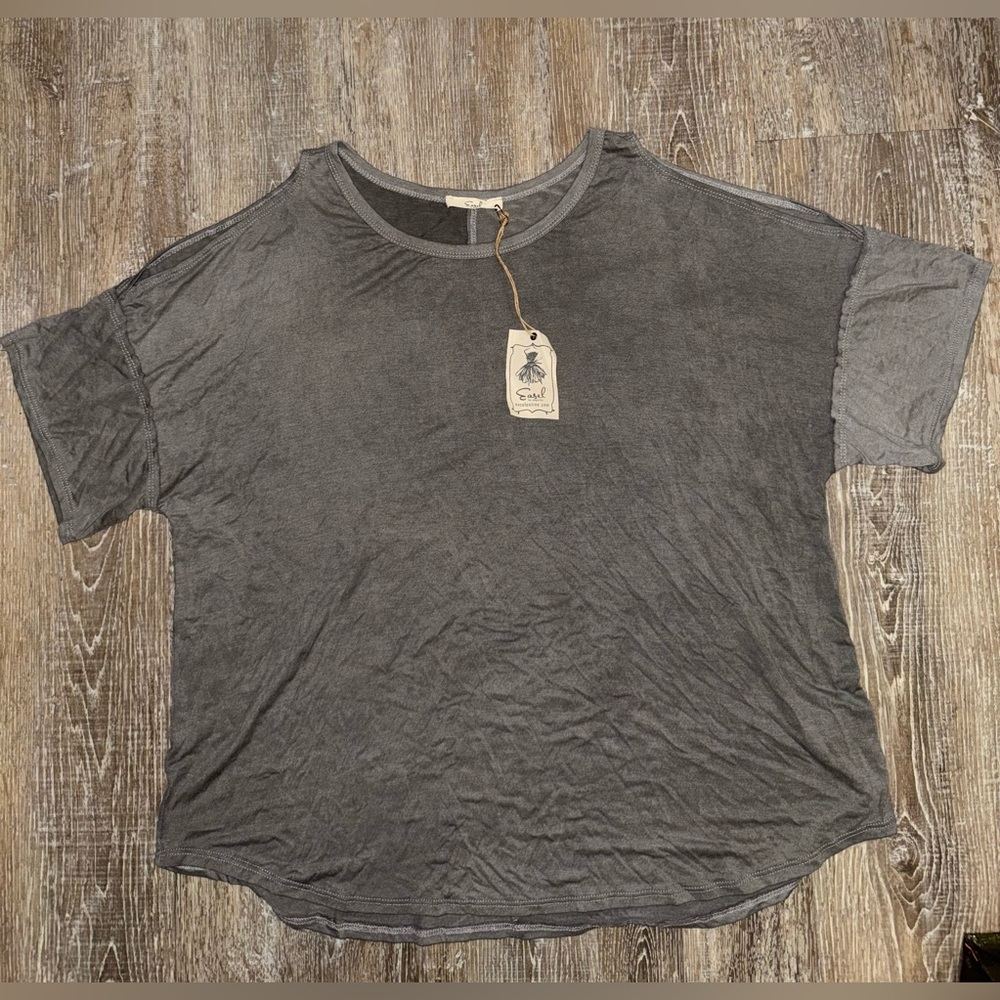 NWT Easel Charcoal Short Sleeve Cold Shoulder Tee